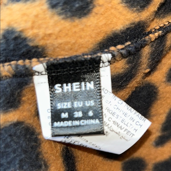 SHEIN Leopard Print Teddy Jacket with Pink Accents - Picture 4 of 4